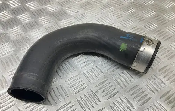 Intercooler hose/pipe