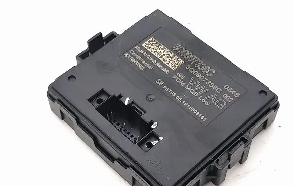 Audi Q3 F3 Light module LCM 3Q0907338C A2C1424370450