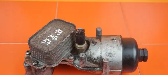 Peugeot 508 RXH Oil filter mounting bracket 19MB57