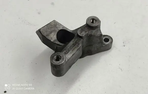 Mercedes-Benz CLK A209 C209 Engine mounting bracket A6110782541