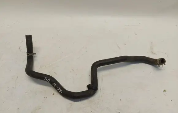 Engine coolant pipe/hose