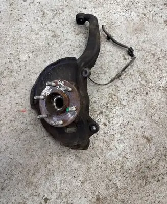 Nissan Navara D23 Front wheel hub