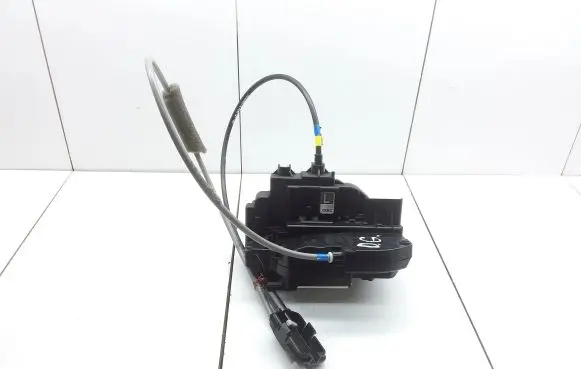 Nissan Note (E11) Rear door lock 24208078 06812B