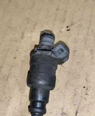 Fuel injector