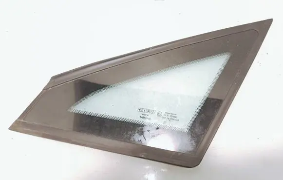 Fiat Linea Front triangle window/glass As2