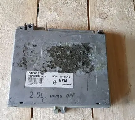Renault Espace III Engine control unit/module 7700851748