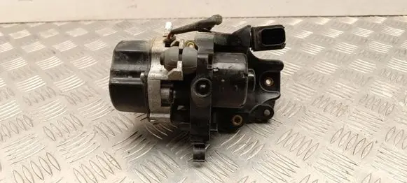 Mercedes-Benz EQC Vacuum pump A0004302200