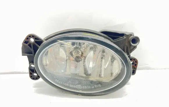 Mercedes-Benz E W211 Front fog light A1698201556