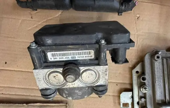 Fiat Sedici ABS Pump 5611079J10