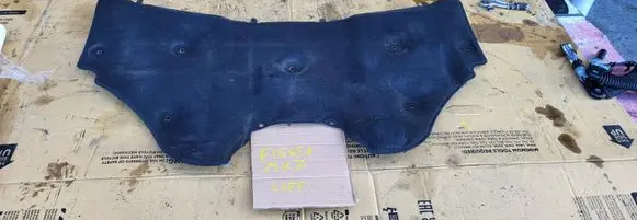 Ford Fiesta Engine bonnet/hood sound/heat insulation C1BB16746AC