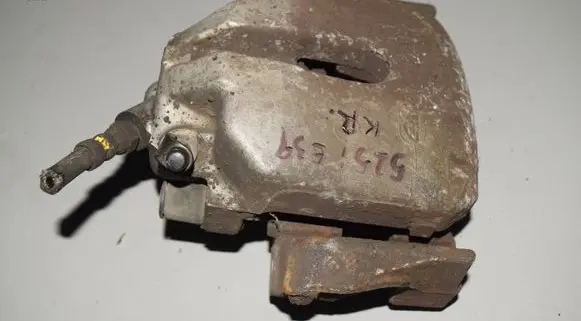BMW 5 E39 Front brake caliper