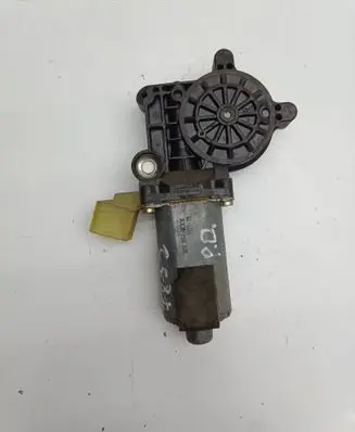Volvo S60 Front door window regulator motor 101354