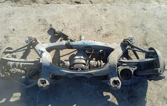 Mercedes-Benz C W203 Rear axle beam 203SZT