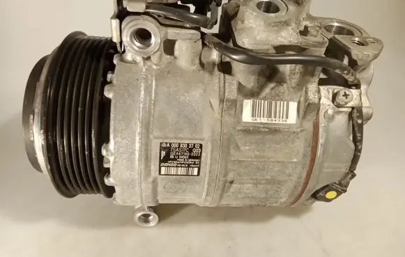 Mercedes-Benz GLE (W166 - C292) Air conditioning (A/C) compressor (pump) A0008303702