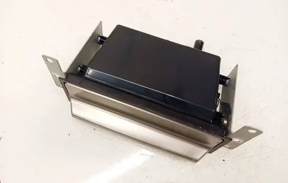 Nissan X-Trail T30 Glove box 6847515020