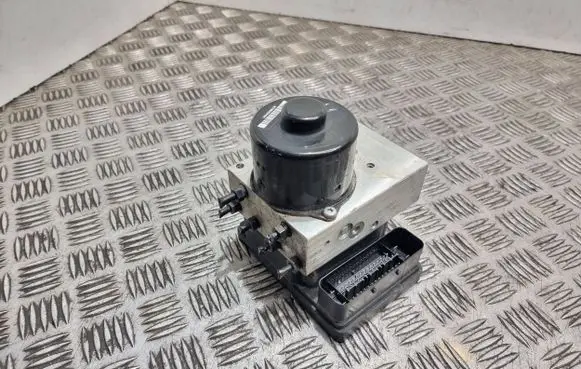 Volkswagen Touareg I ABS Pump 7L0907379D 7L0614111E