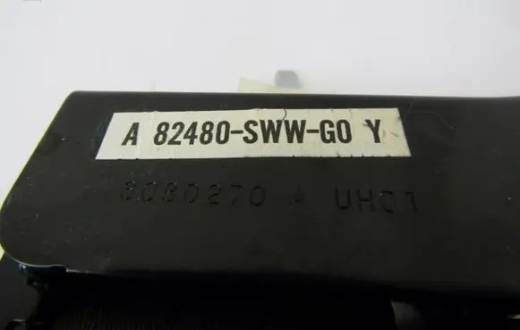 Honda CR-V Rear seatbelt