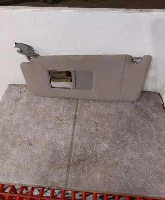 Audi A6 S6 C5 4B Sun visor 4B0857551