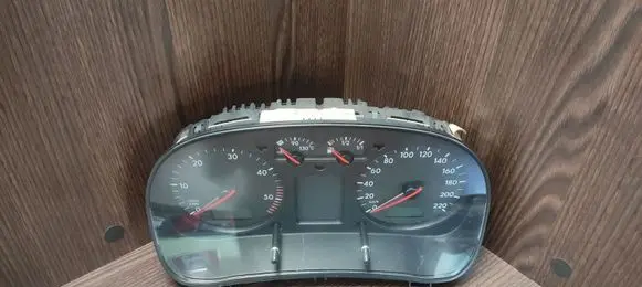 Volkswagen Golf IV Speedometer (instrument cluster) 1J0919861B