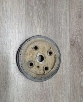 Volvo V70 Crankshaft pulley 30731865