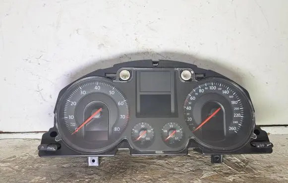 Volkswagen PASSAT B6 Speedometer (instrument cluster) 3C0920860G X0014000