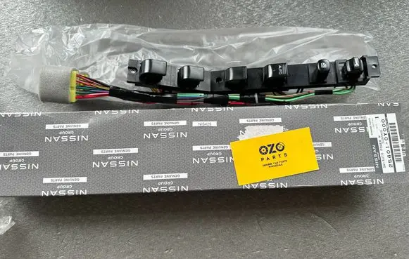 Nissan Patrol Y60 Electric window control switch 254010Y000