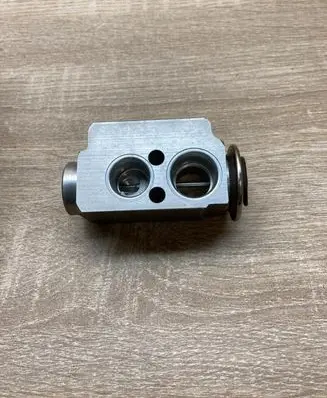 BMW 3 E90 E91 Air conditioning (A/C) expansion valve 6981484