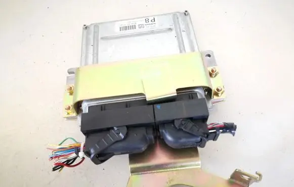 Nissan Murano Z50 Engine control unit/module mec63690 mec63-690
