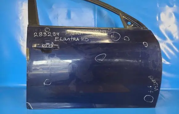Hyundai Elantra Front door 760042H011