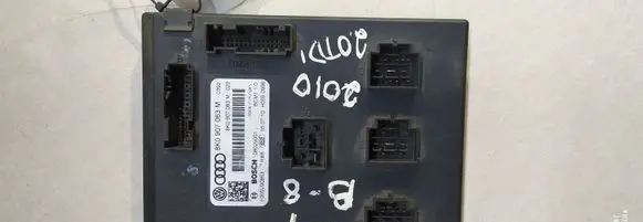 Audi A4 S4 B8 8K Comfort/convenience module 8K0907063M