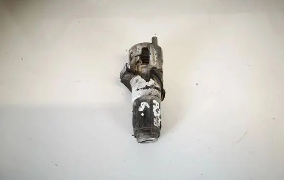 Mercedes-Benz Vito Viano W638 Front door lock (next to the handle) 