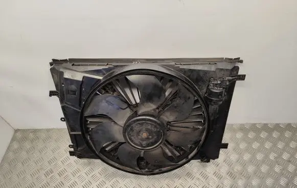 Mercedes-Benz C W204 Radiator cooling fan shroud 0130307134