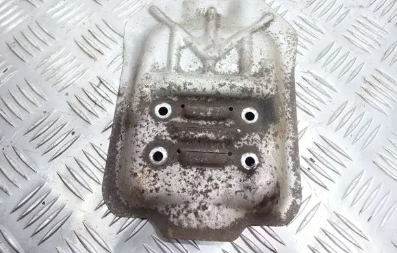 Suzuki SX4 Heat shield in engine bay 