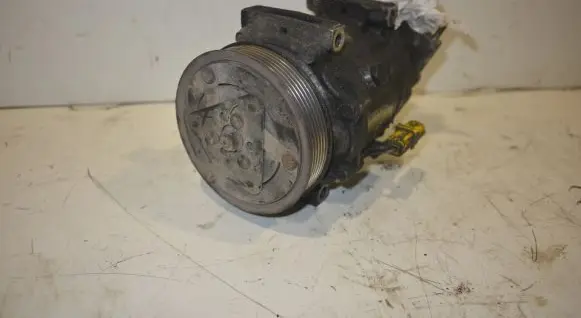 Citroen C4 I Picasso Air conditioning (A/C) compressor (pump) 9651911480