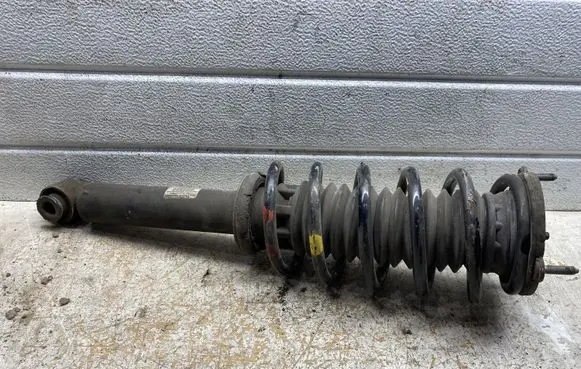 Peugeot 407 Front shock absorber/damper 6840
