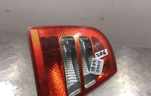 Skoda Octavia Mk1 (1U) Rear/tail lights ZS13106945095 1U6945111