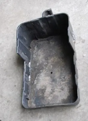 Battery tray