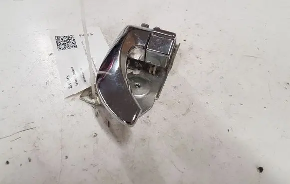 KIA Sorento Front door interior handle