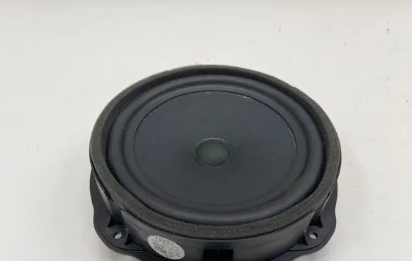 Audi Q3 F3 Front door speaker 83A035415 03496 20181222