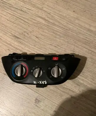 Toyota RAV 4 (XA20) Climate control unit 5590042150