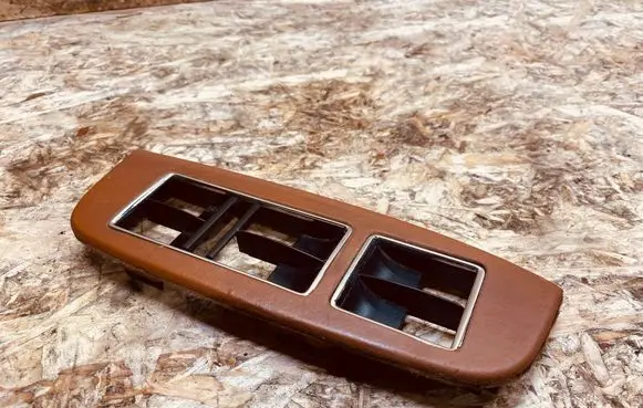Bentley Flying Spur Front door window switch trim 3W5867109C