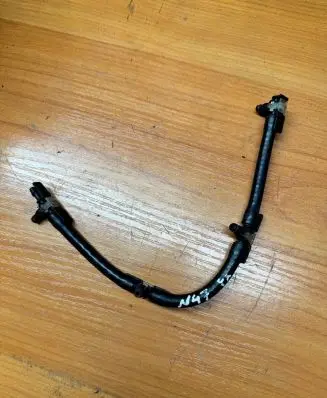 BMW 5 F10 F11 Fuel injector supply line/pipe 