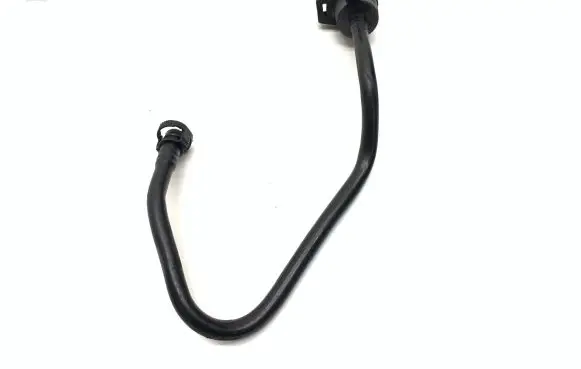 BMW X3 F25 Breather/breather pipe/hose 7618650