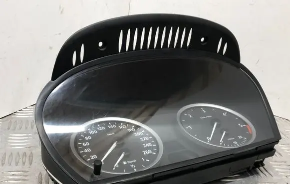 BMW 5 E60 E61 Speedometer (instrument cluster) 62116958600 110080213