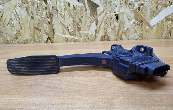 Volvo XC90 Accelerator throttle pedal 30715179 C95YE 6PV00954804