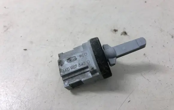 Volkswagen Golf V Interior temperature sensor 1K0907543G