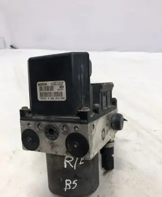 Volkswagen PASSAT B5 ABS Pump ESP0124C 386287 0265950055