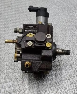 Volvo V50 Fuel injection high pressure pump 9683703780A 04002010699 0445010102