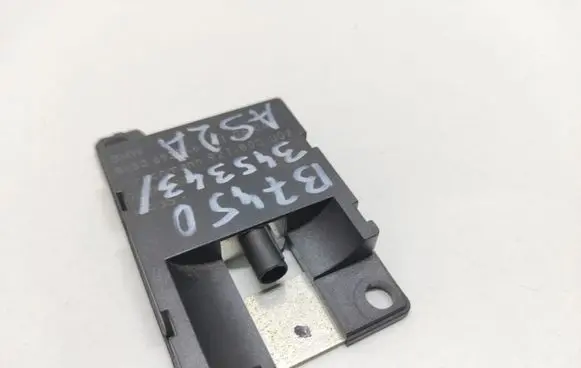 BMW 7 E65 E66 Antenna control unit 84506928461 921800002