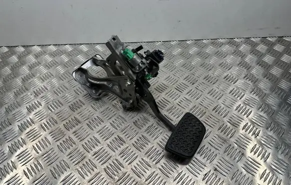 Lexus GS 300 350 430 450H Brake pedal 8951028010